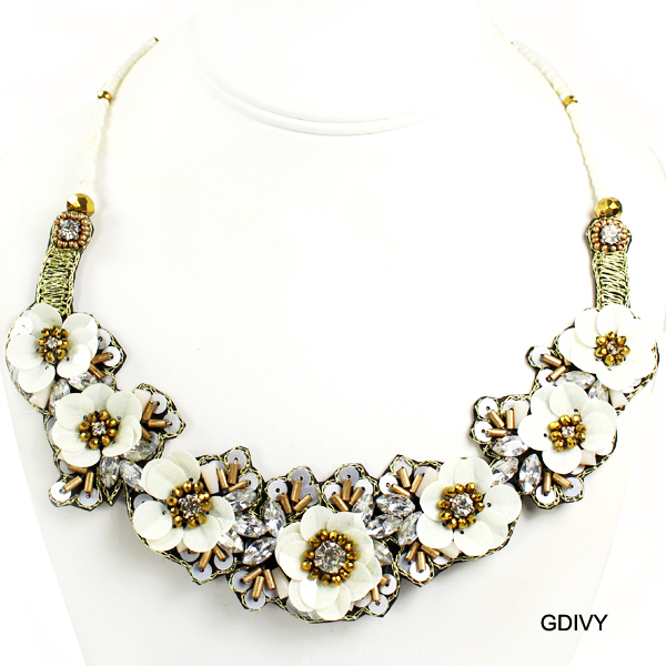 FASHION SEQ FLOWER STATEMENT NK15"(NT0124-AN1790)