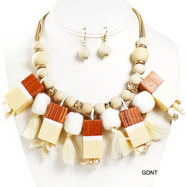 FASHION POMPOM TASSEL NK SET16"(NT0150-FNE6065)