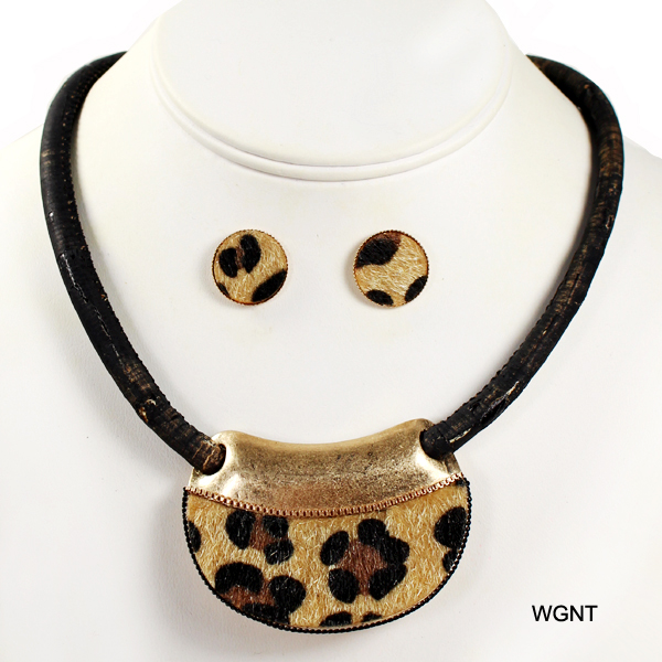 FASHION ANIMAL PRINT NK SET16"(NT0272-JCNE2242)
