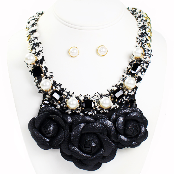 FASHION FLOWER W STONE/PEARL NK SET18"(NT0547-MNE7014)